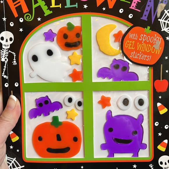 New Halloween Window Stickies and decorations book with activities for kids - Picture 15 of 16